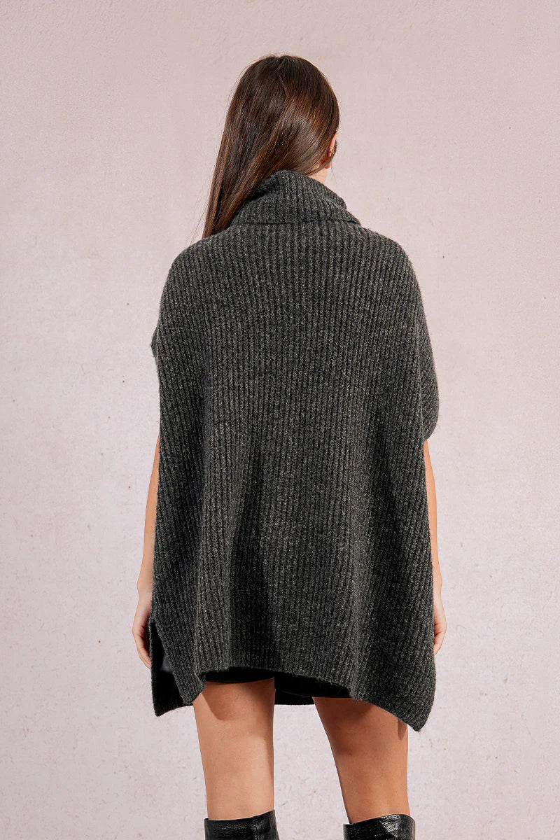 REGINA PONCHO