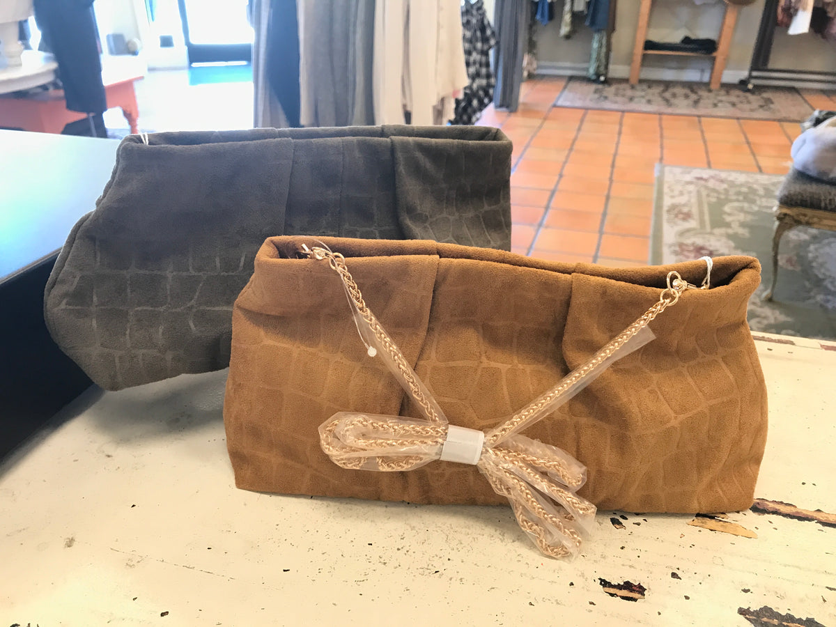 Faux Suede/Crocodile Clutch w-Chain 63815csml