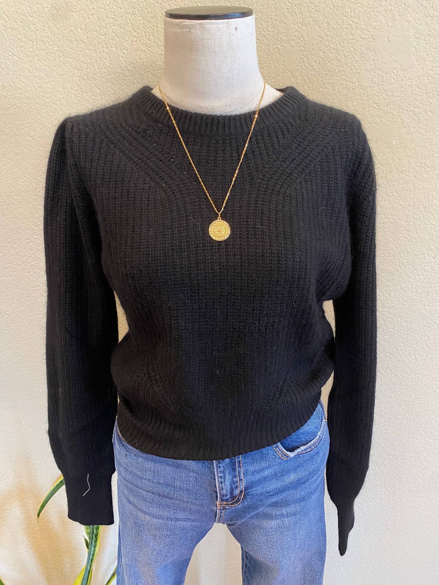 RHEA SWEATER