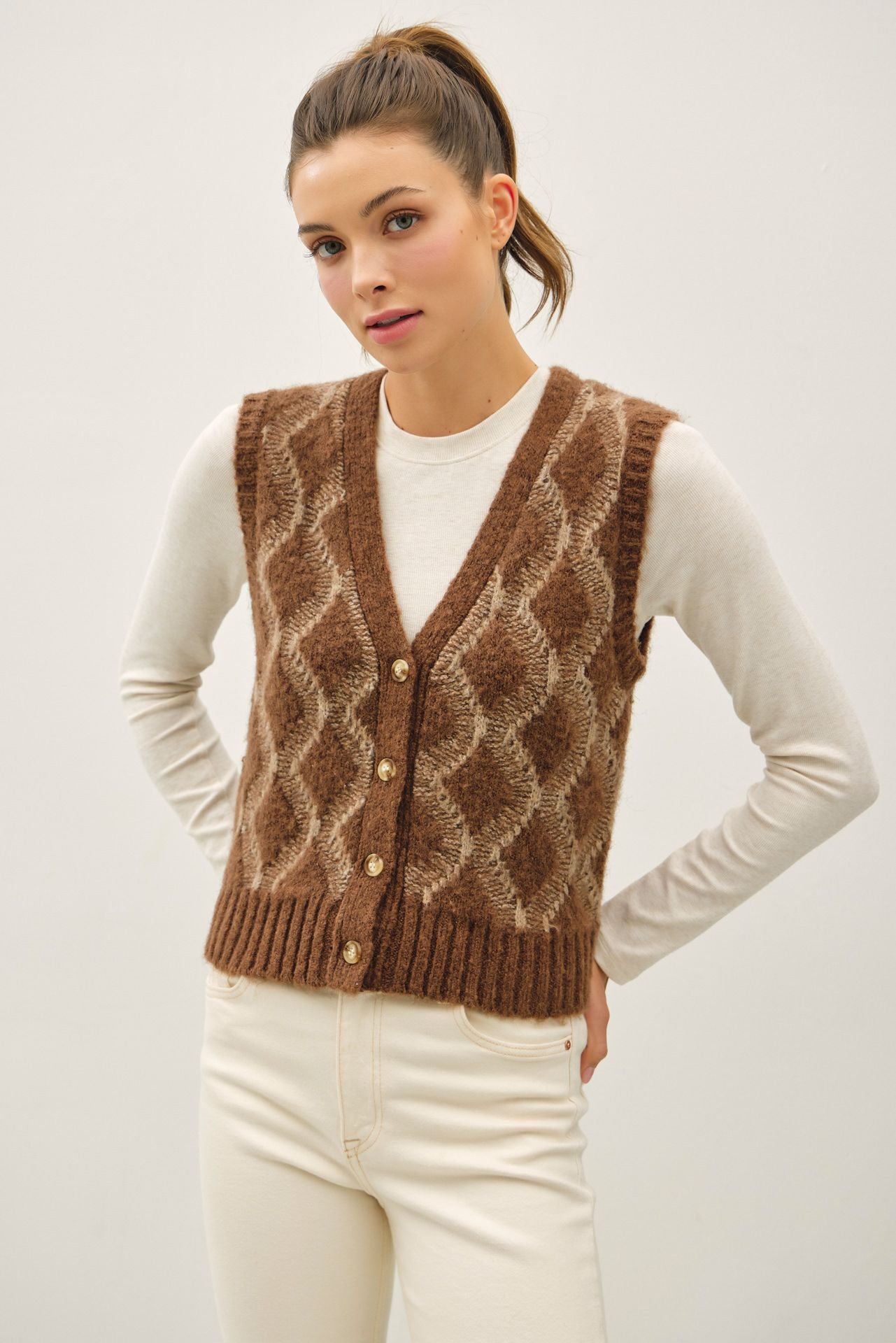 CASEY ARGYLE SWEATER VEST