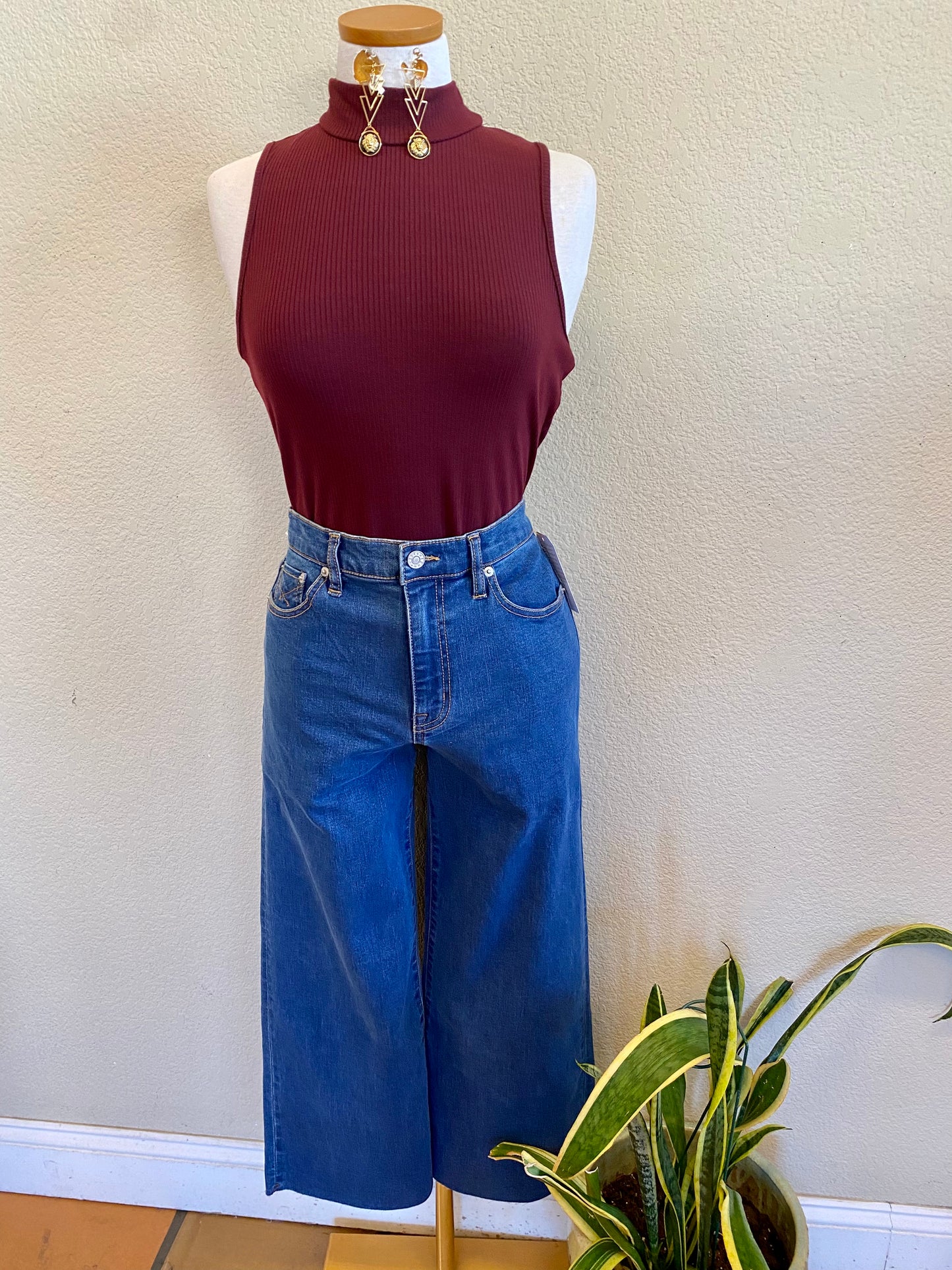 MOCK NECK BODYSUIT