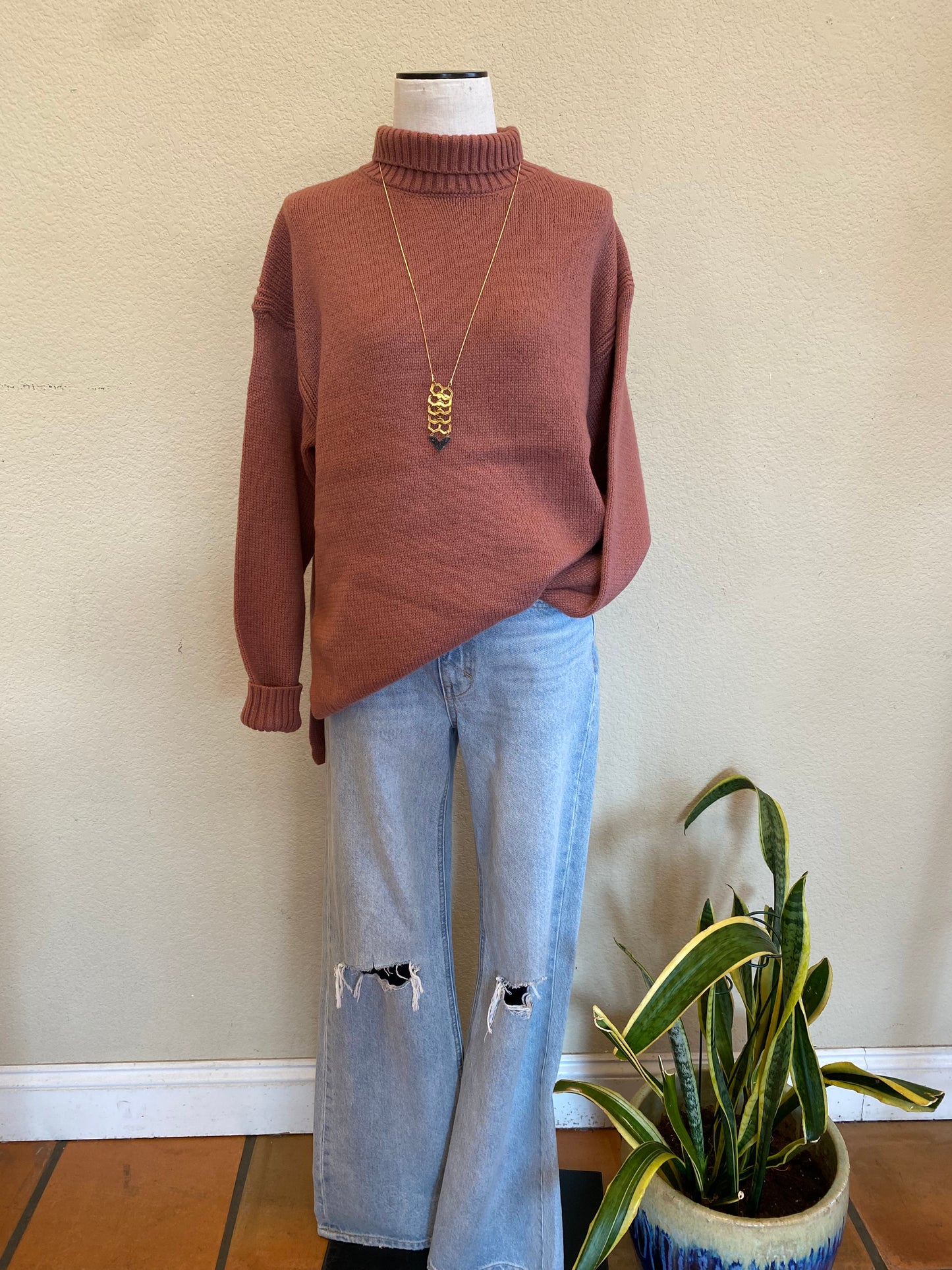 QUINN TURTLENECK