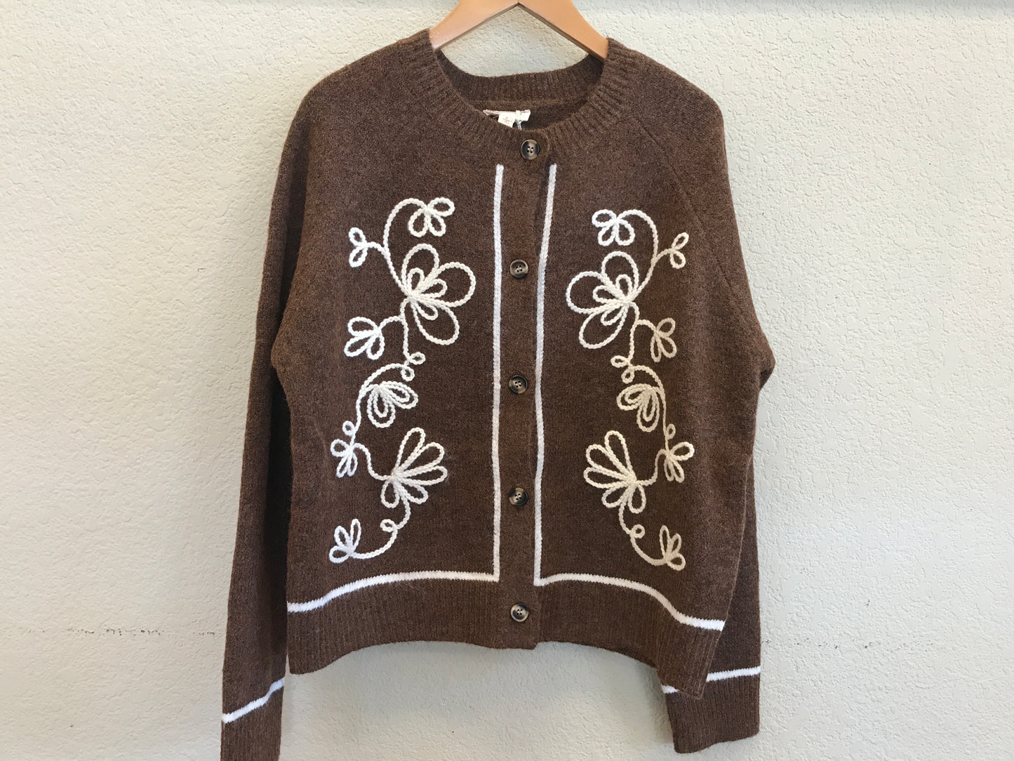 REMI EMBROIDERED CARDIGAN