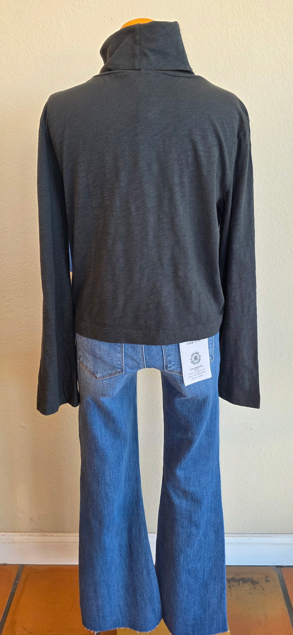 DARLA CROPPED TURTLENECK