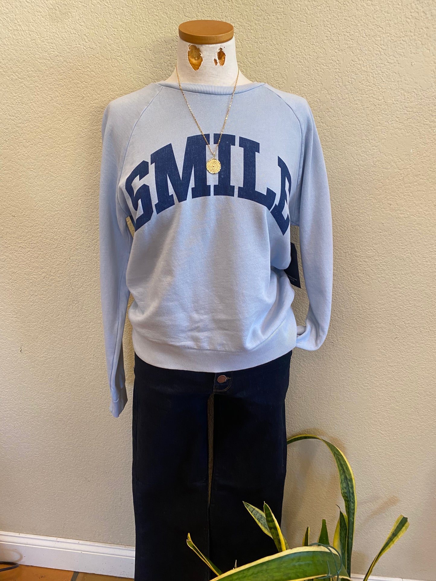 'SMILE' SWEATSHIRT