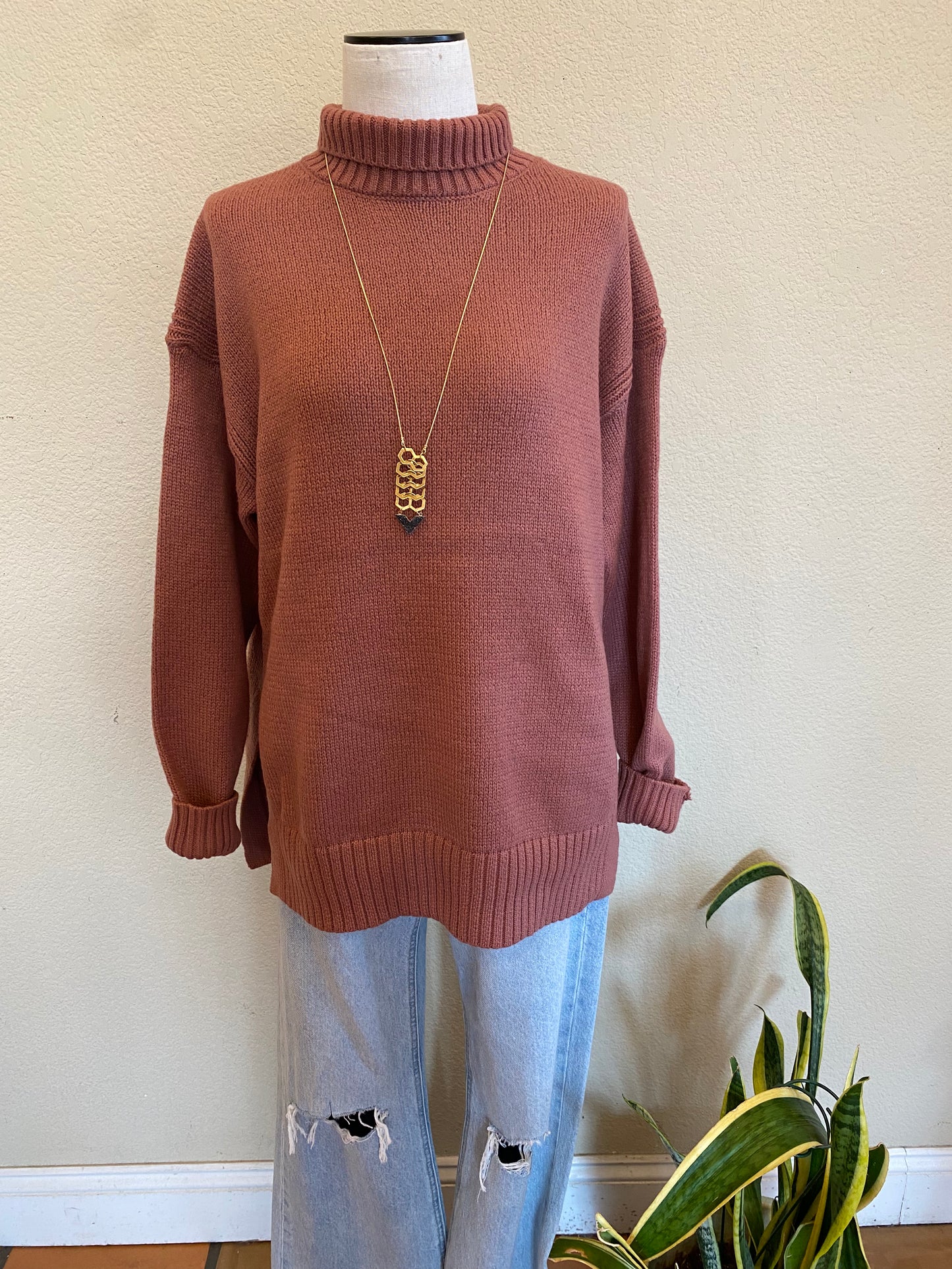QUINN TURTLENECK
