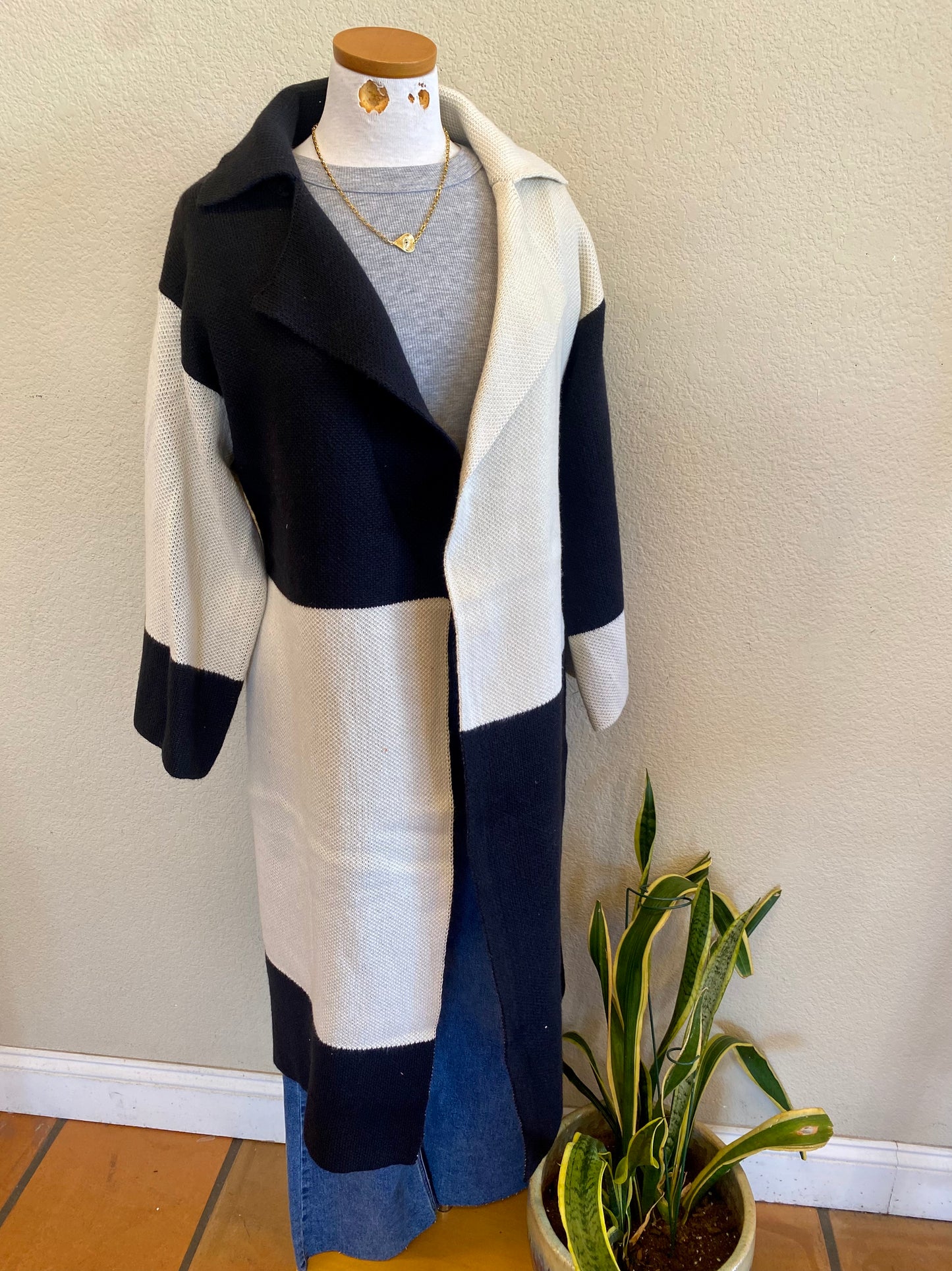 LISA COLORBLOCK SWEATER