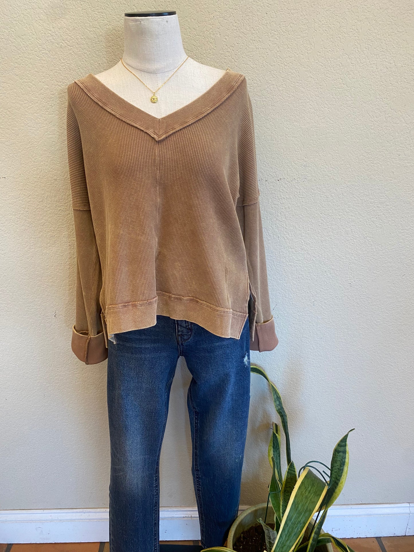 AVA THERMAL TOP
