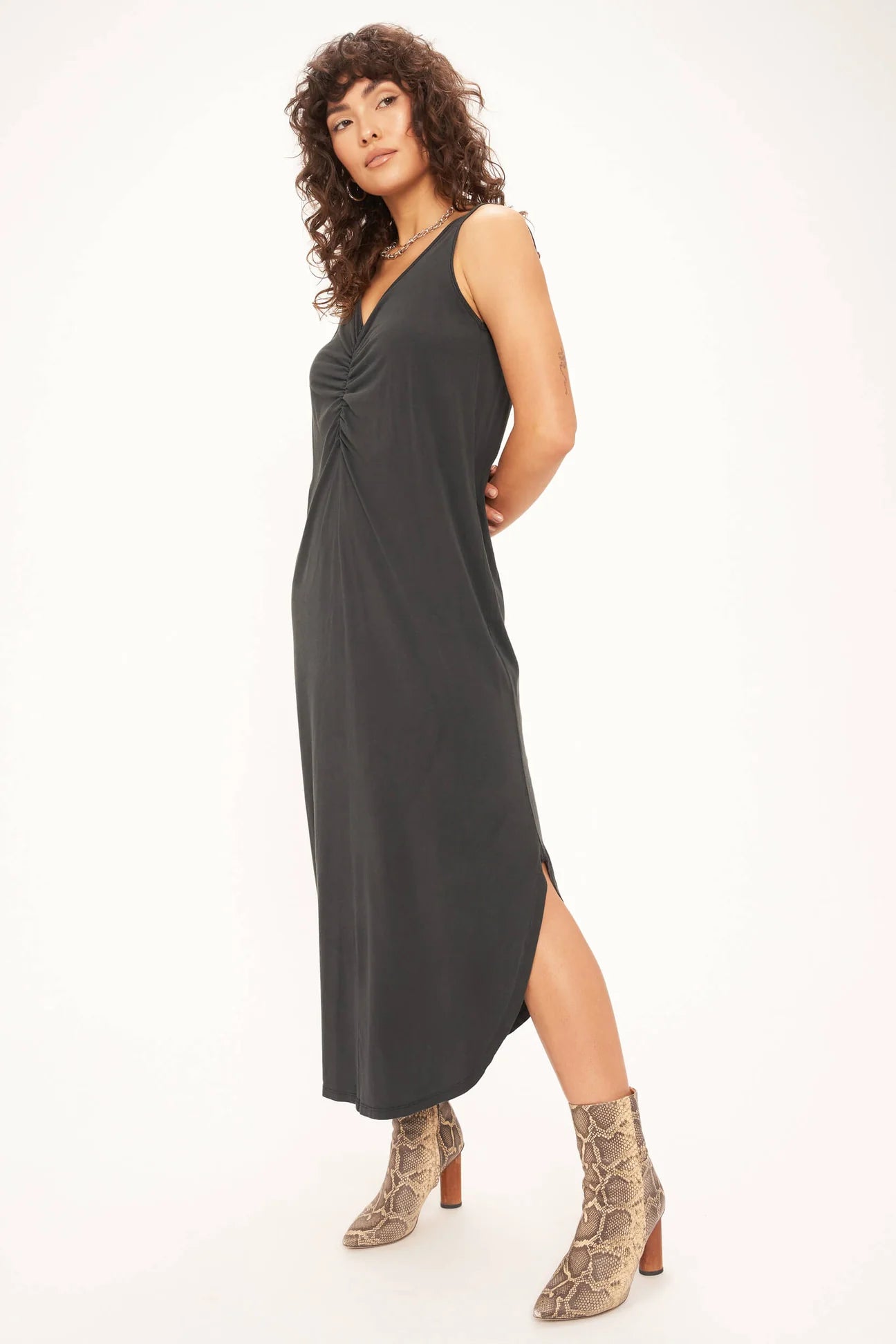 SYLVIA SLEEVELESS DRESS