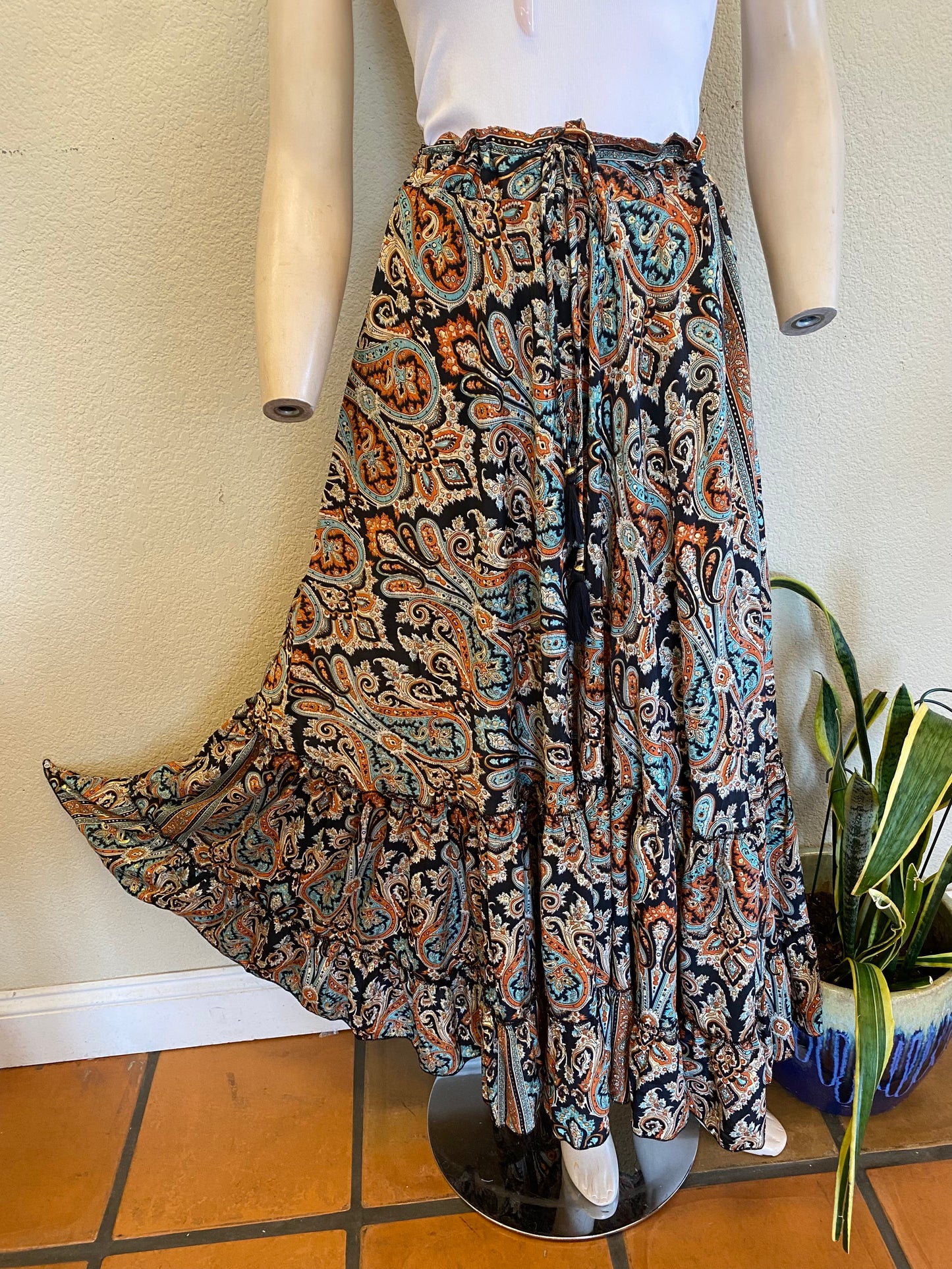 SAMAIRA MAXI SKIRT