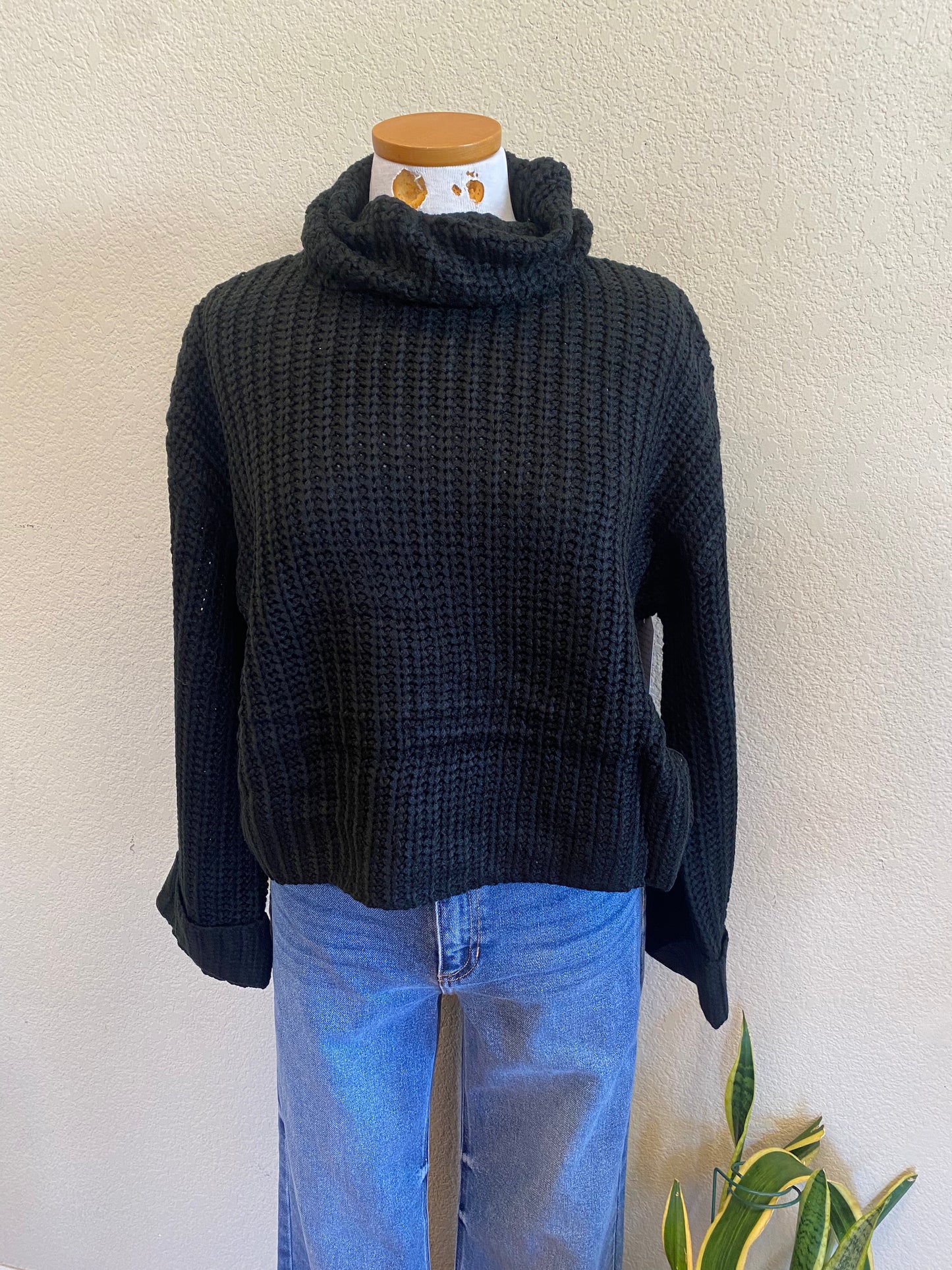 LEA SWEATER