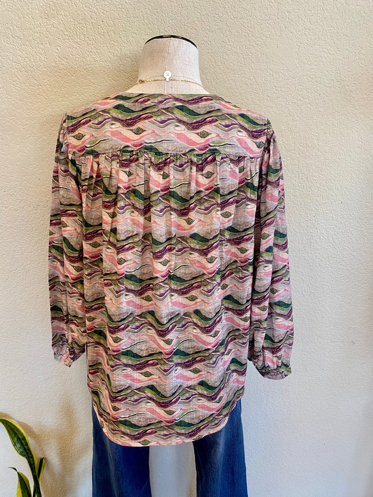 ANNIE ABSTRACT PRINTED TOP