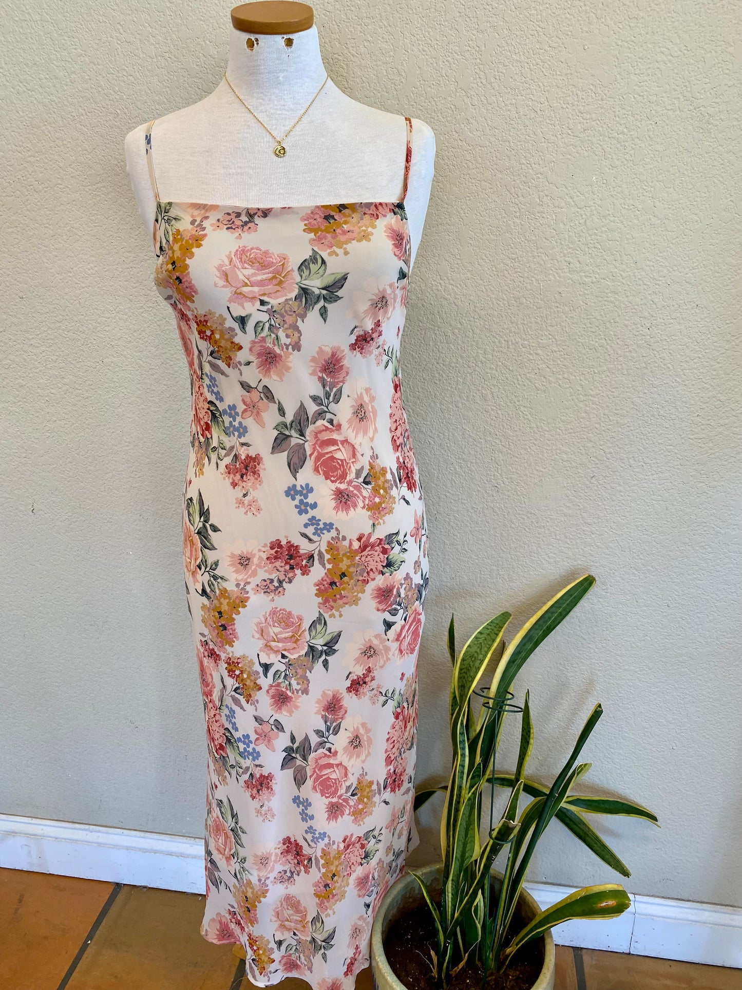 ROCHELLE FLORAL DRESS