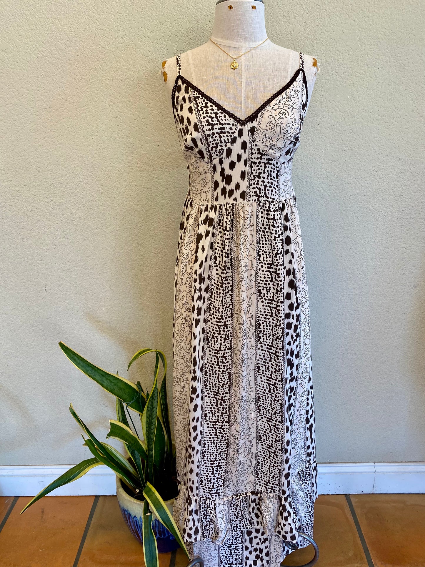 VANESSA MAXI DRESS