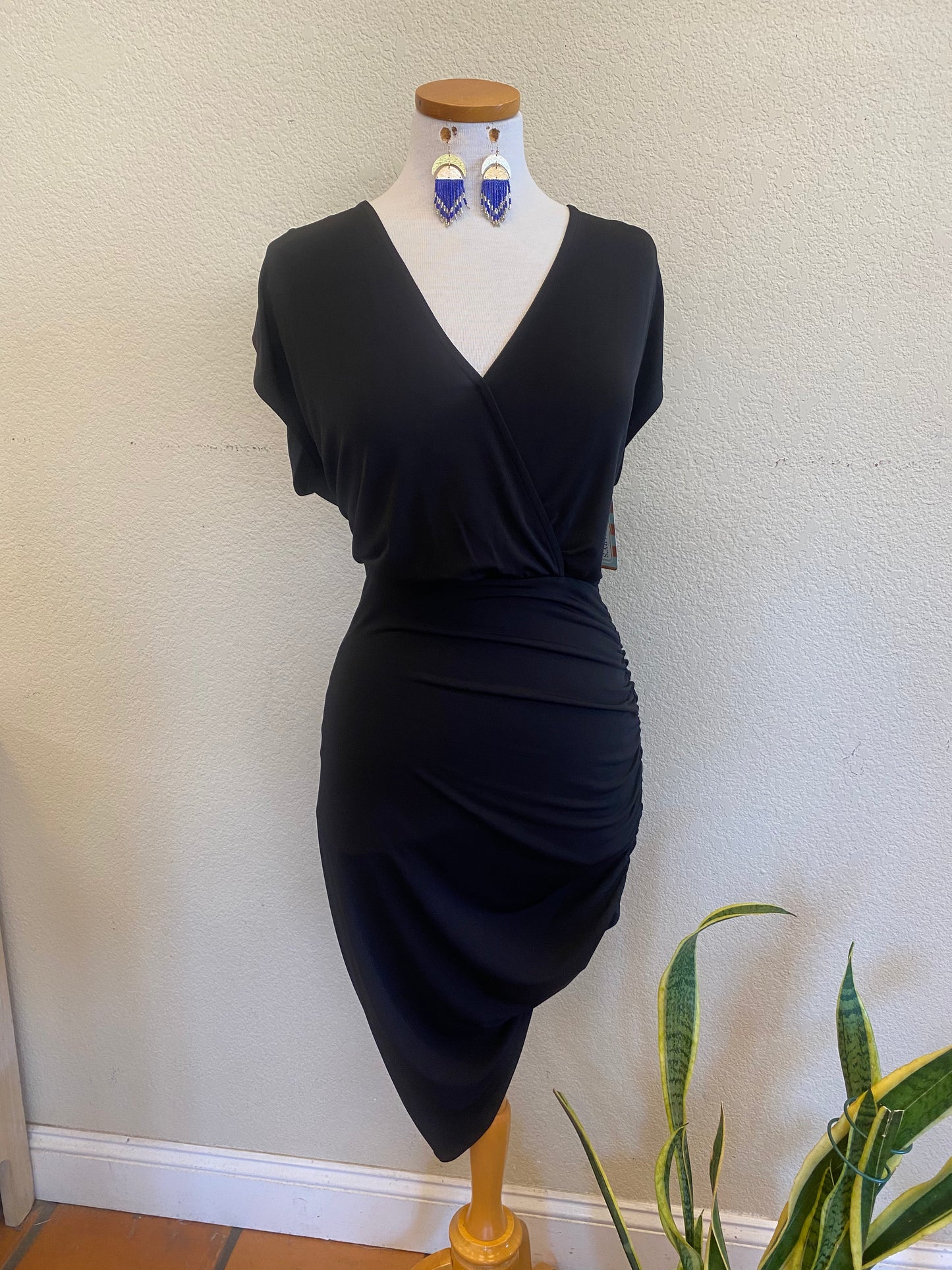 MONIQUE SLEEVELESS MIDI DRESS