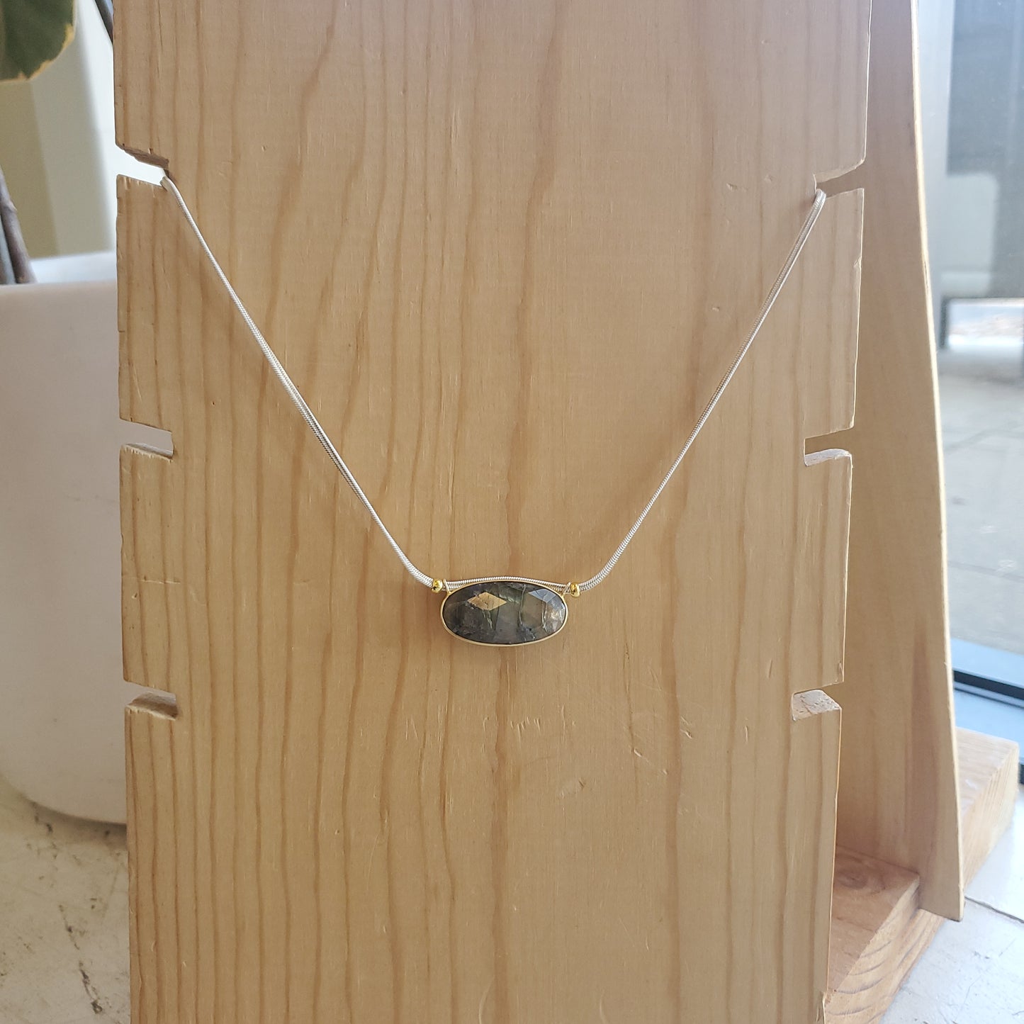 LABRADORITE PENDANT ON ROPE CHAIN