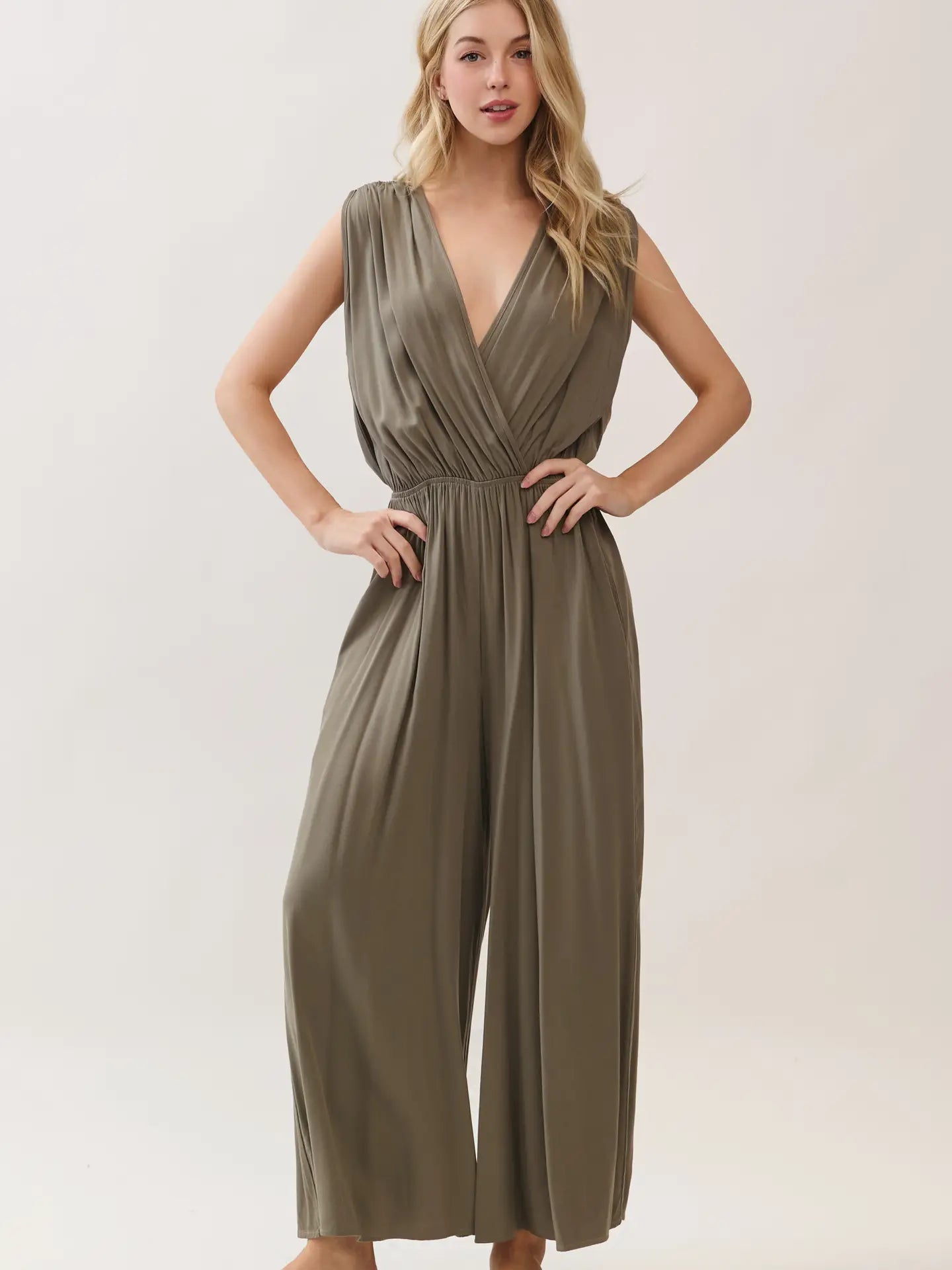 MONA  SLEEVELESS JUMPSUIT