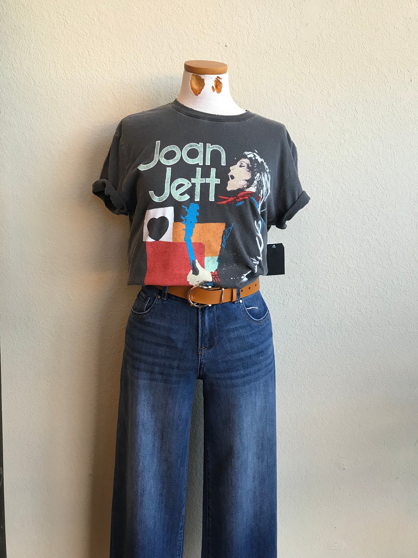 JOAN JETT GRAPHIC TEE