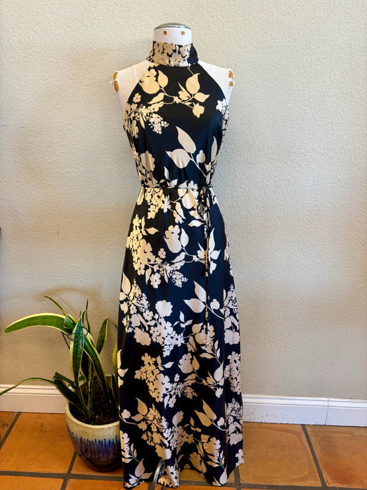 SANDRA FLORAL MAXI DRESS