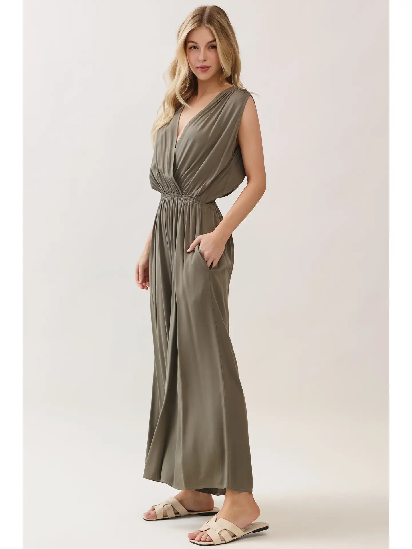 MONA  SLEEVELESS JUMPSUIT