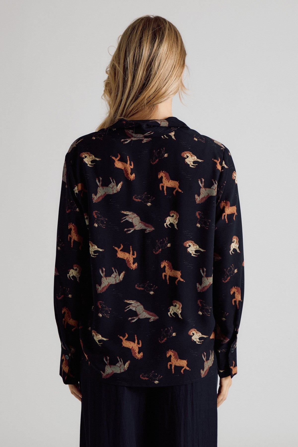 HARLOW HORSE PRINT SHIRT