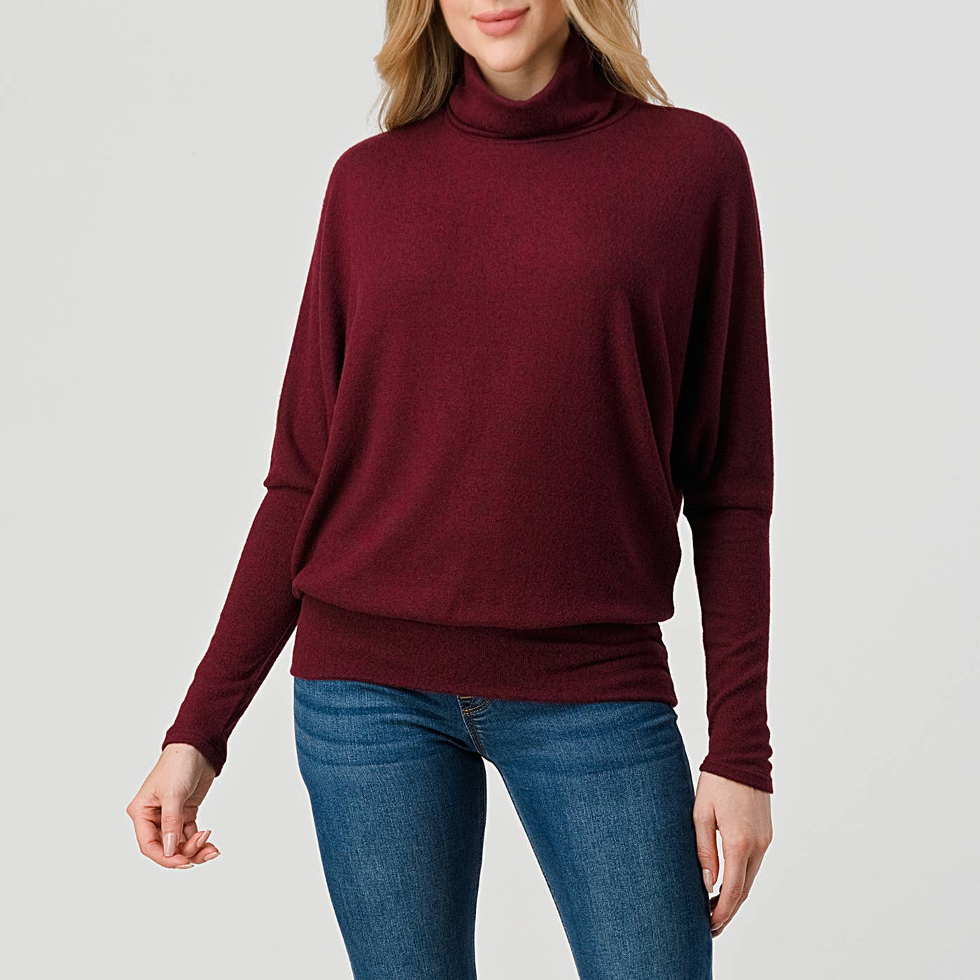 LESLIE TURTLENECK TOP