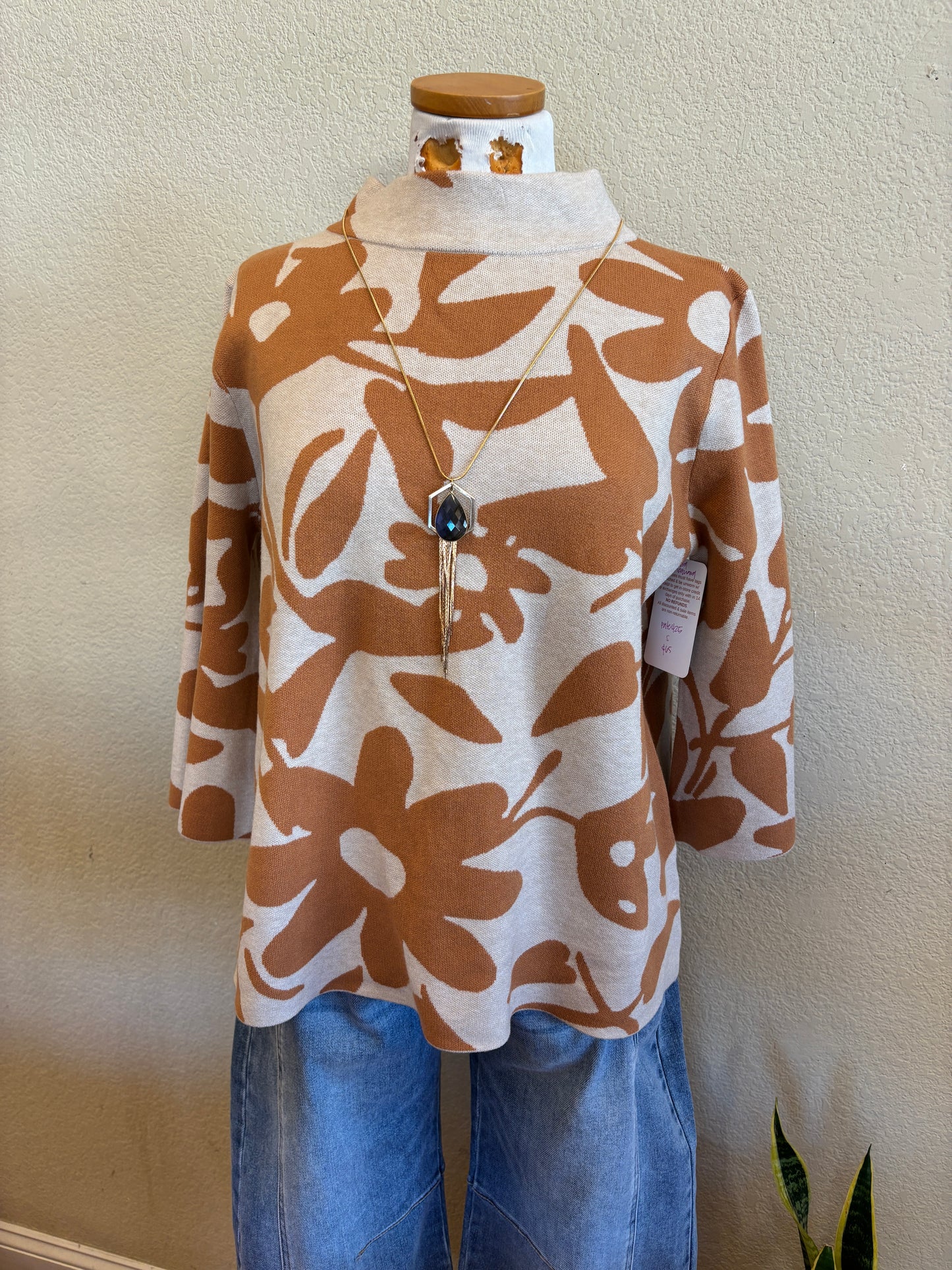 DESIREE JACQUARD KNIT TOP