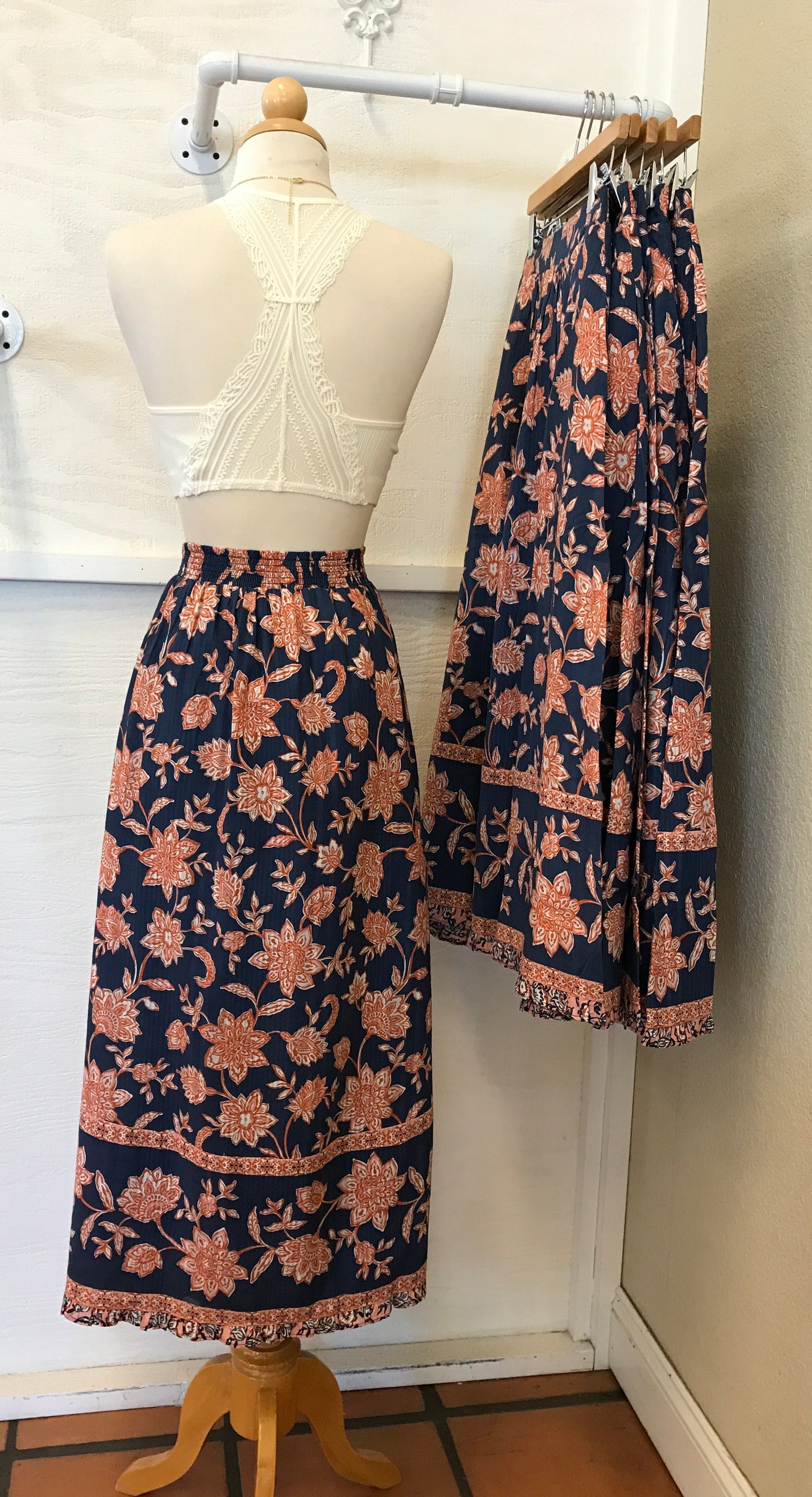 ELOISE MIDI SKIRT