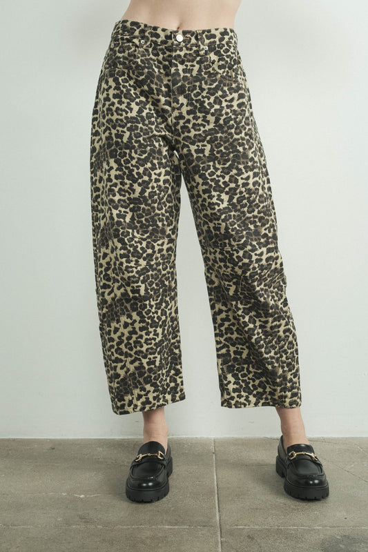 SAVANNAH LEOPARD BARREL JEANS