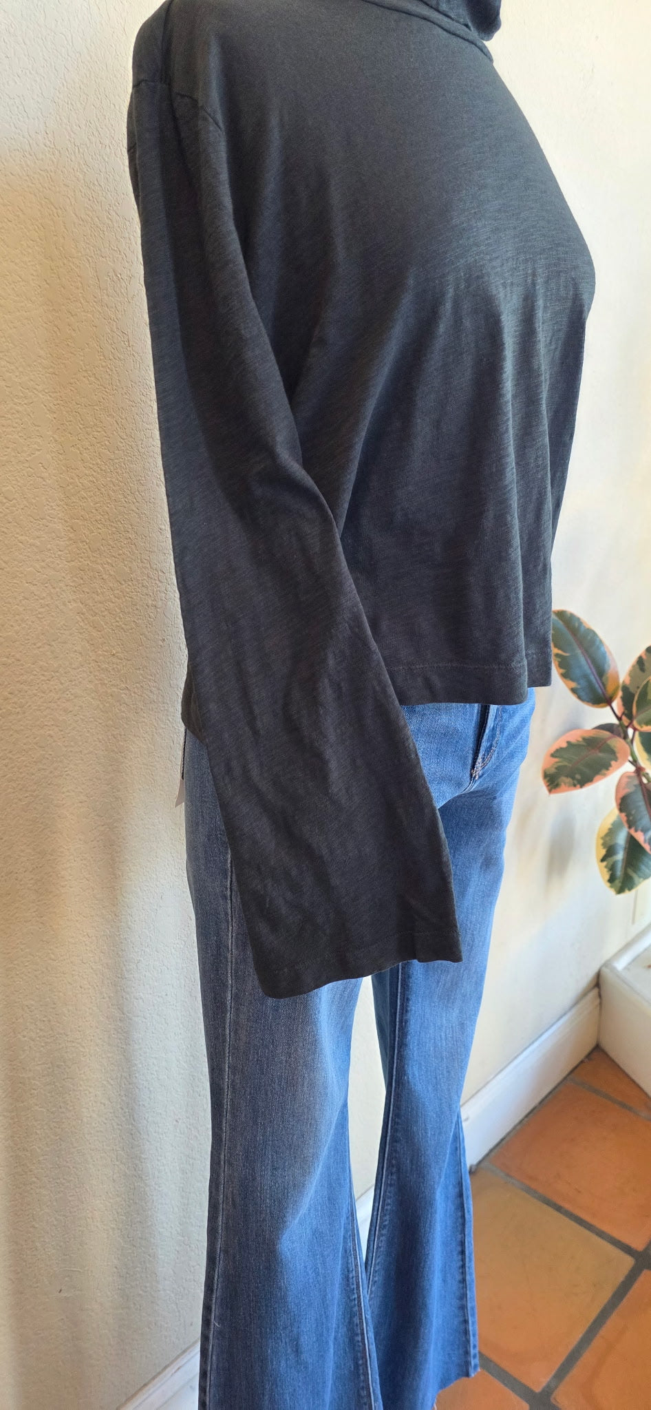 DARLA CROPPED TURTLENECK