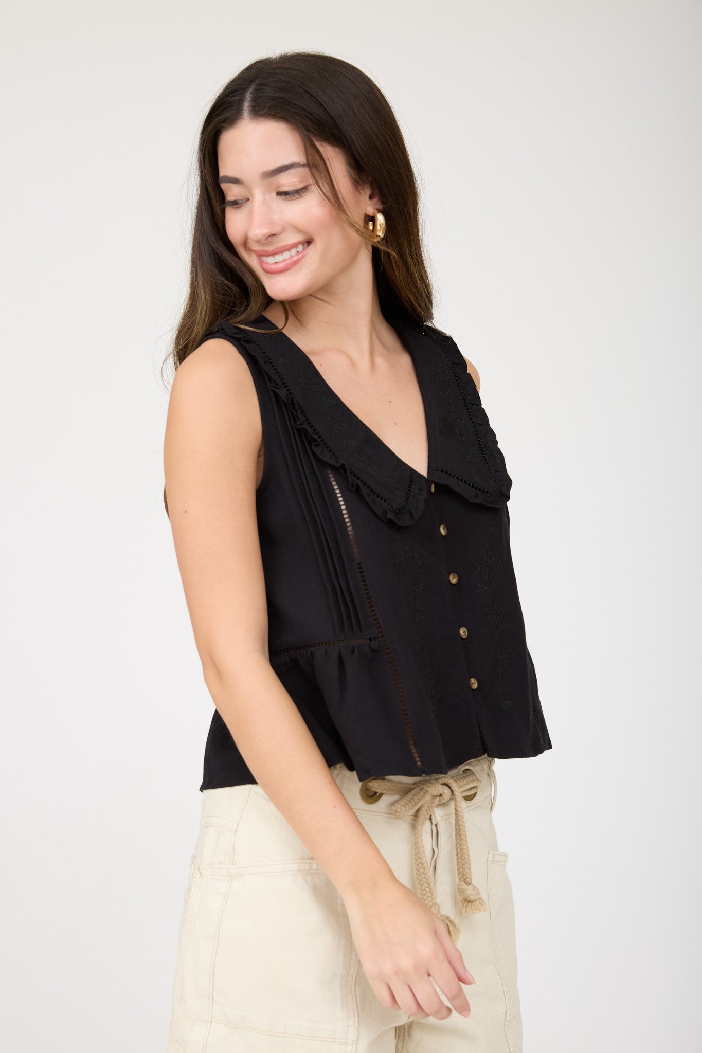 TEGAN SLEEVELESS TOP