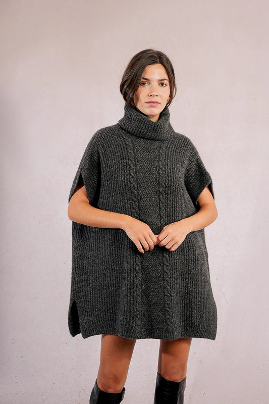 REGINA PONCHO