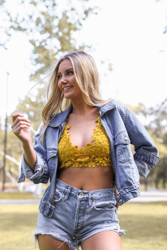 DAISY CROCHET BRALETTE