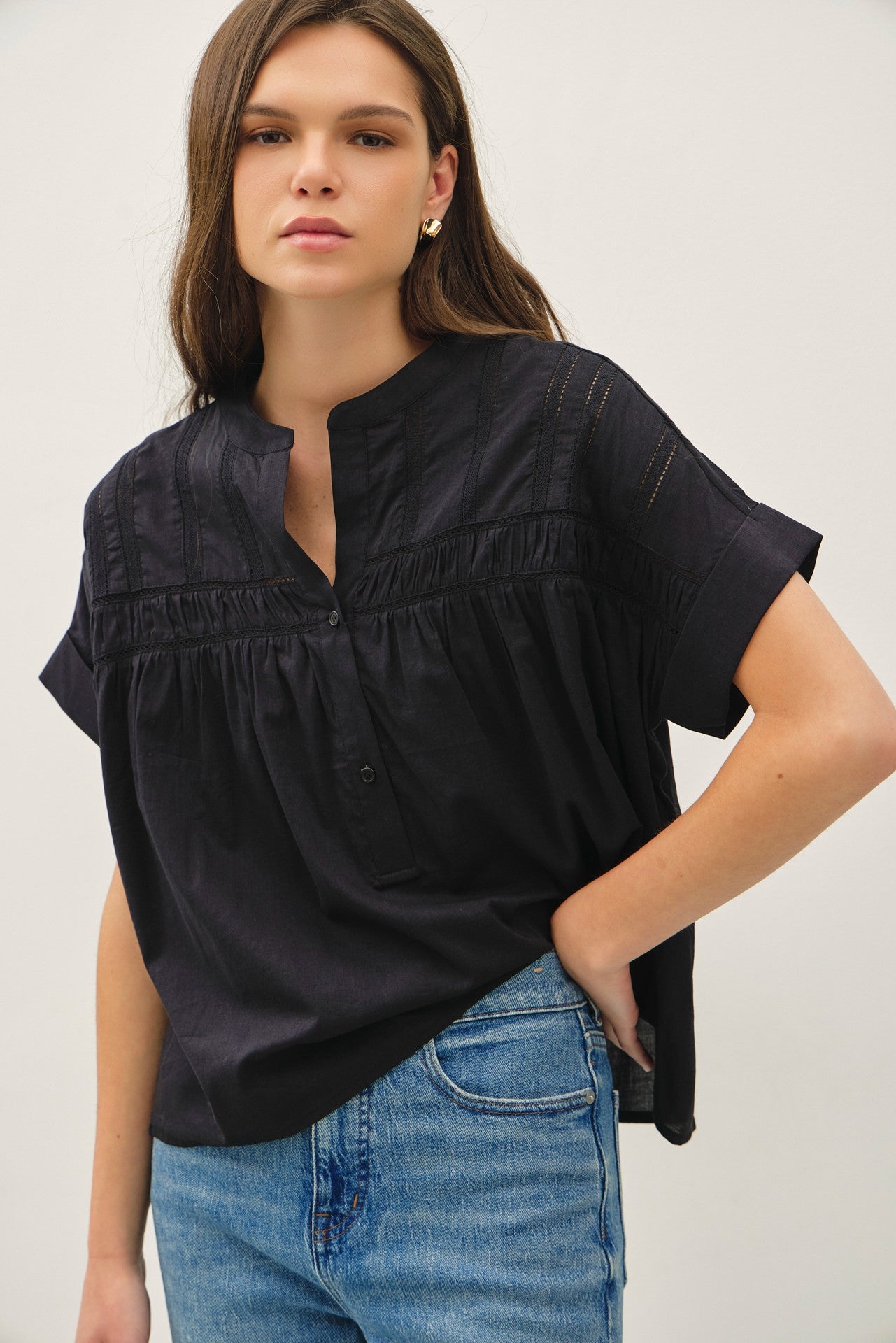 KAYLA EYELET TOP