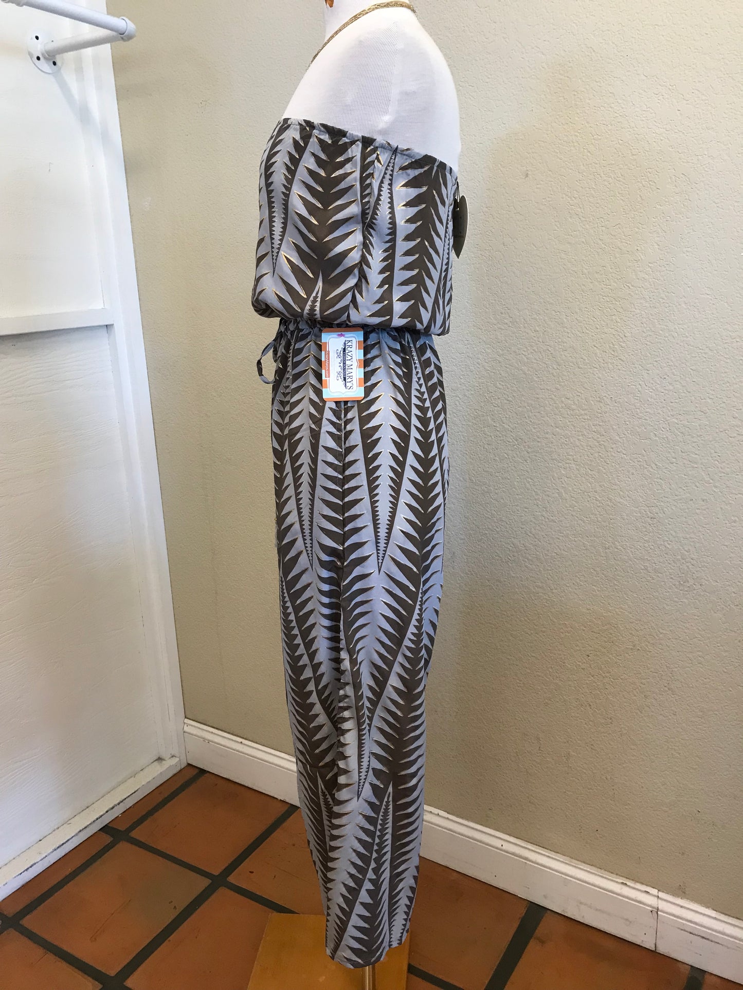 MAGGIE SLEEVELESS JUMPSUIT
