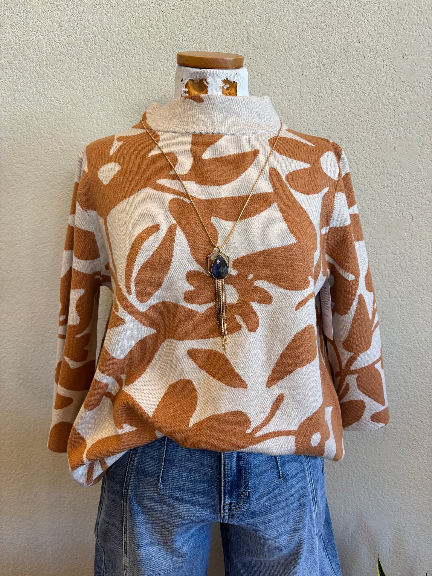 DESIREE JACQUARD KNIT TOP