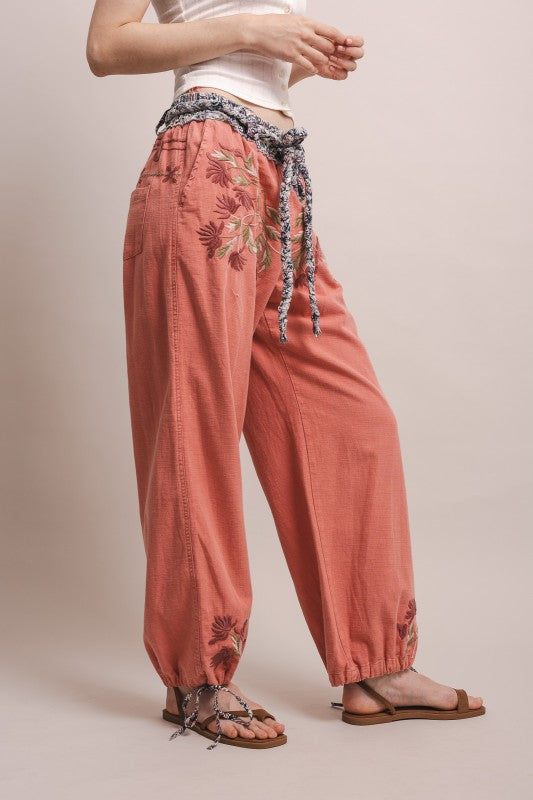 PAULA EMBROIDERED PANT