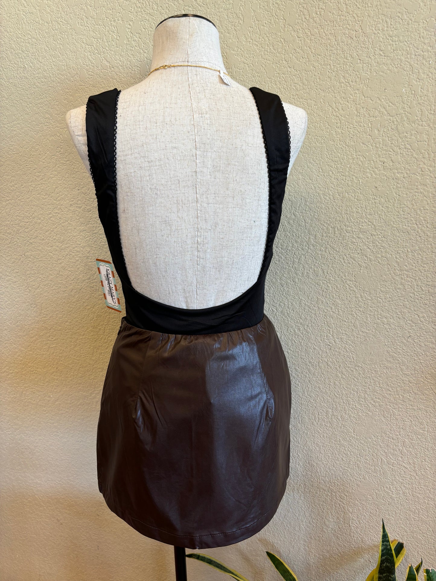 SOPHIA VEGAN LEATHER SKORT