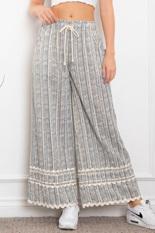 FAITH PRINTED PANTS