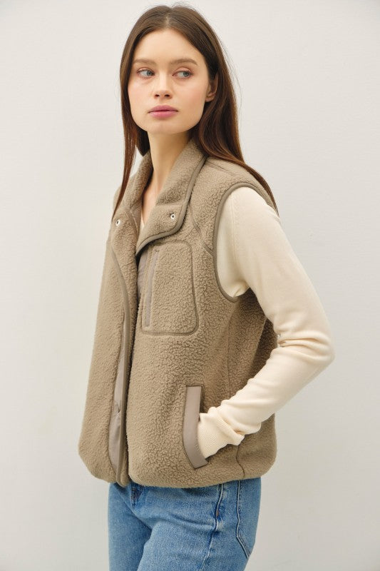 JOYCE FLEECE VEST