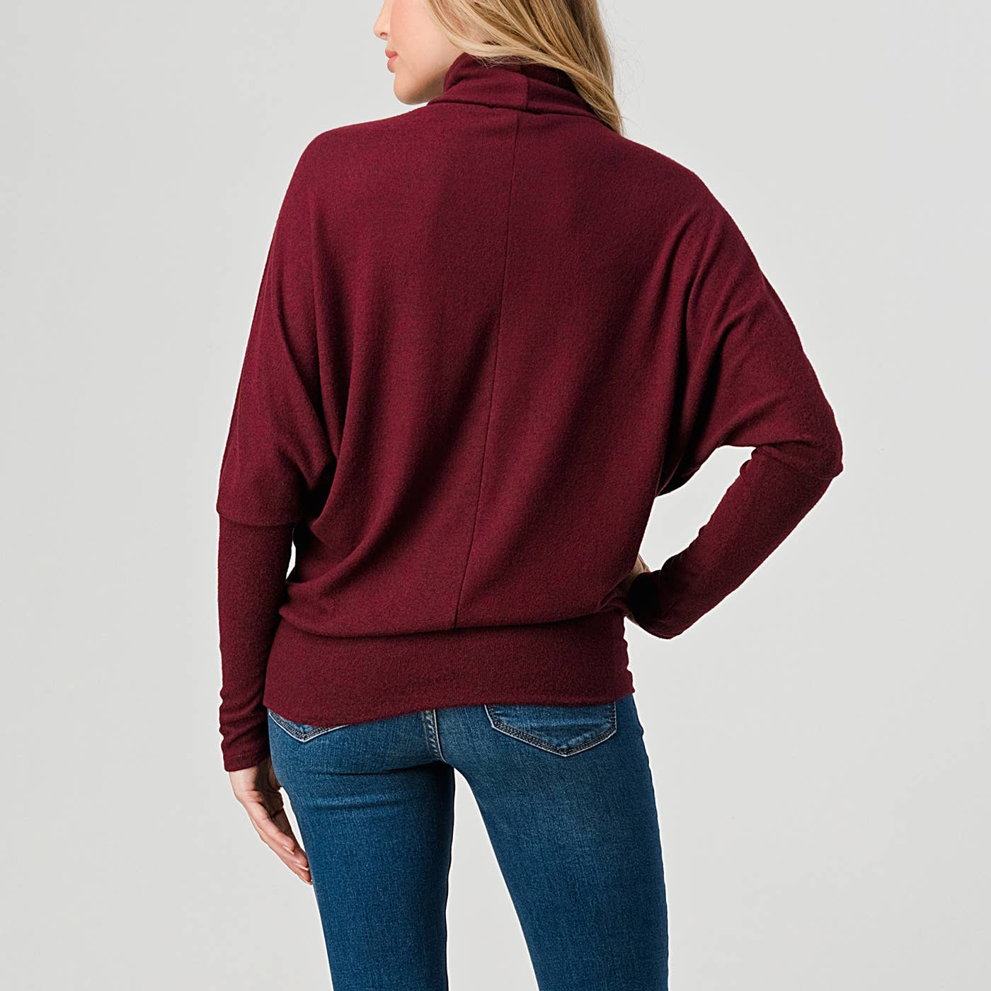 LESLIE TURTLENECK TOP